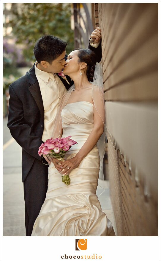 Bride and Groom Portrait near the Rotunda